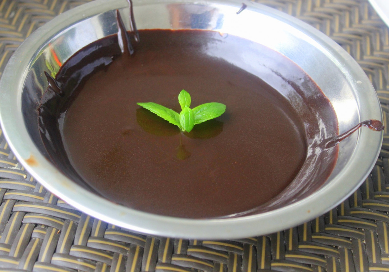Sos czekoladowo - miętowy foto