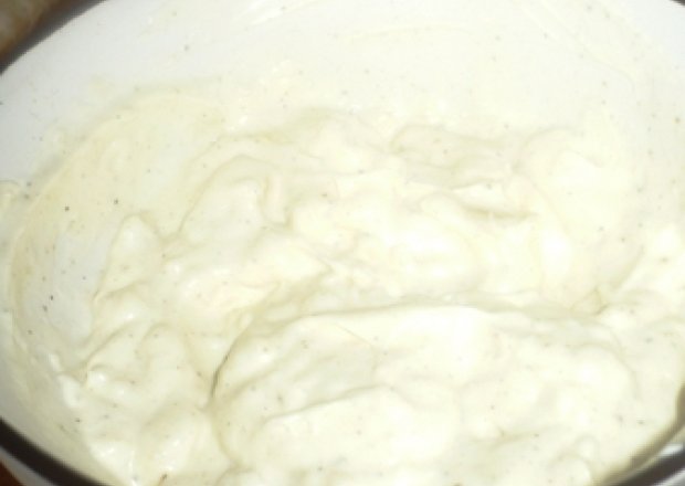 Fotografia przedstawiająca sos czosnkowy wg. Tetalichy