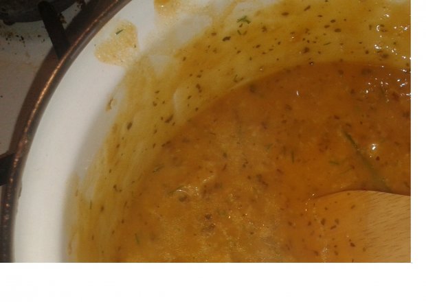 Fotografia przedstawiająca sos do kaszy, makaronu