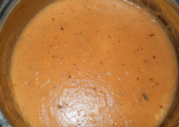 Fotografia przedstawiająca sos do makaronu