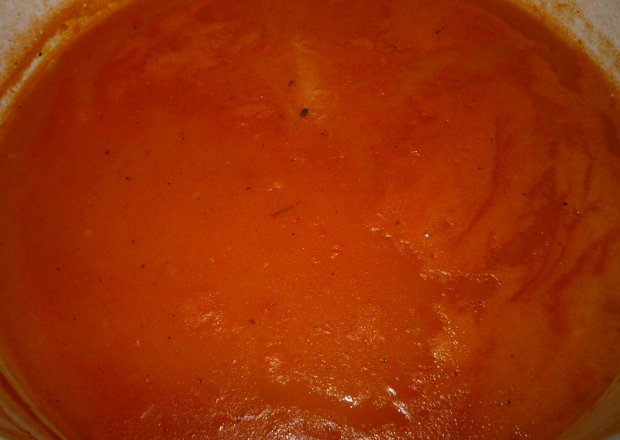 Fotografia przedstawiająca Sos domowy pomidorowy