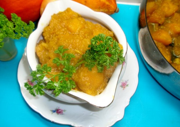 Fotografia przedstawiająca Sos dyniowy z curry