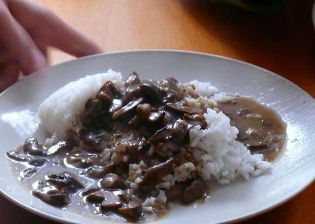 Fotografia przedstawiająca Sos grybowy z ryżem