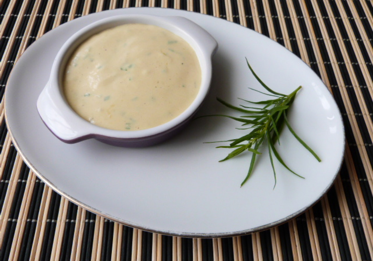 Sos holenderski z estragonem i musztardą foto