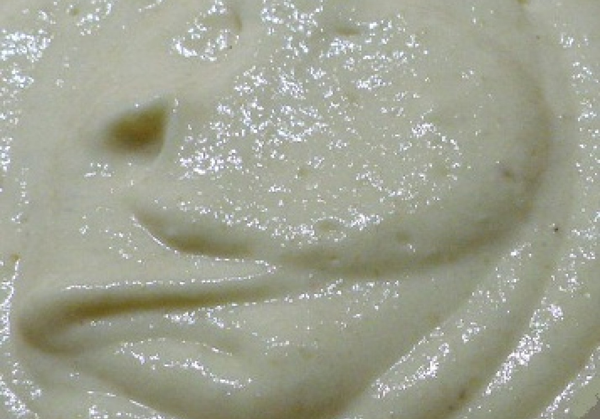 Sos jajeczno-chrzanowy z majonezem i jogurtem foto