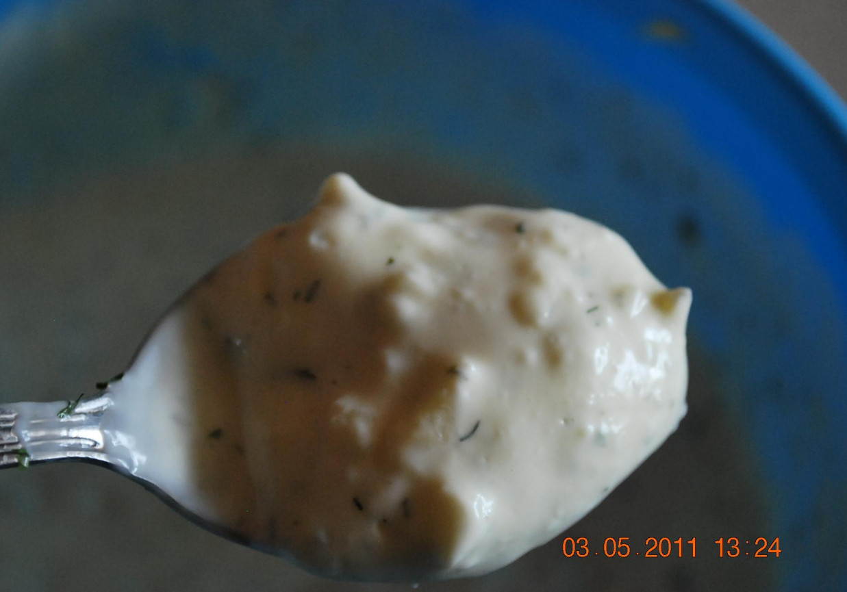 sos jogurtowo - koperkowo - czosnkowy foto