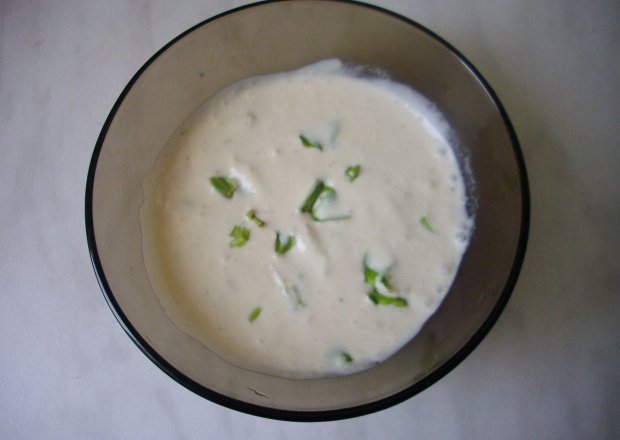 Fotografia przedstawiająca Sos jogurtowy do surówek