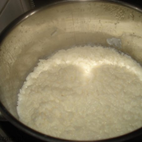 Krok 2 - Sos malinowy podany z ryżem foto