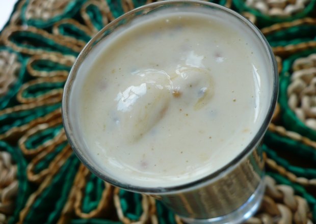 Fotografia przedstawiająca sos musztardowy z majonezem