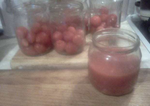 Fotografia przedstawiająca sos podwójnie pomidorowy