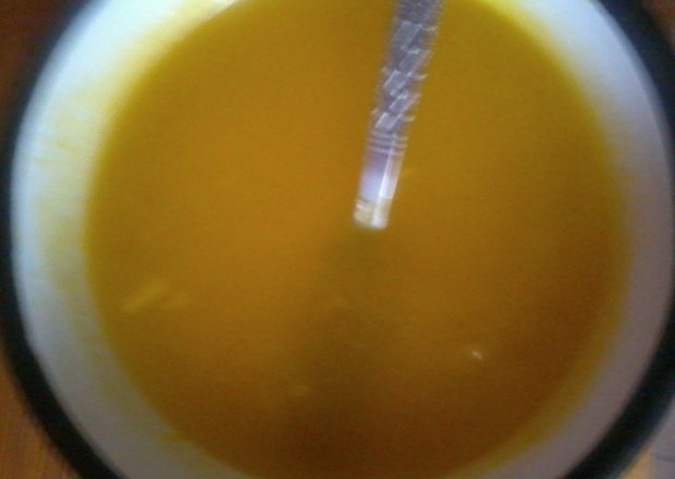 Fotografia przedstawiająca sos pomarańczowy