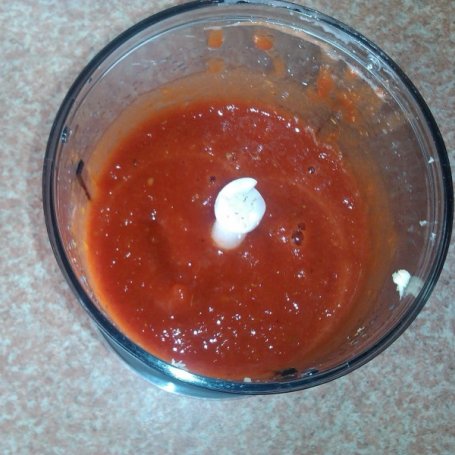 Krok 3 - Sos pomidorowo-czosnkowy foto