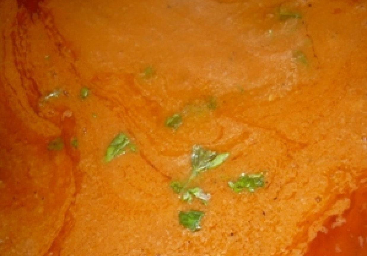 sos pomidorowo-mięsny foto