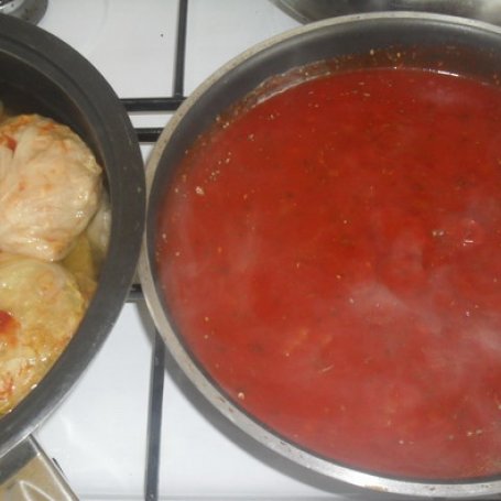 Krok 3 - Sos pomidorowy do gołąbków. foto