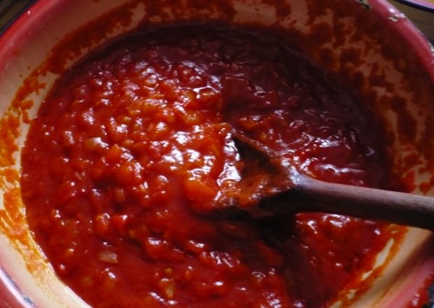 Fotografia przedstawiająca Sos pomidorowy do pizzy