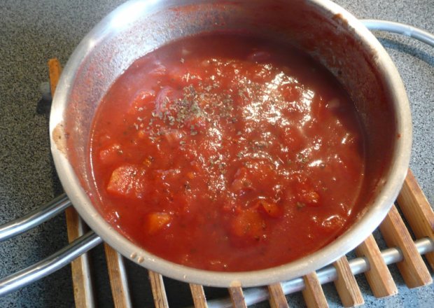 Fotografia przedstawiająca Sos pomidorowy do spaghetti wg Elfi