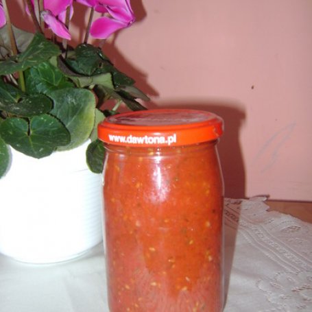 Krok 7 - Sos pomidorowy w słoiki. foto