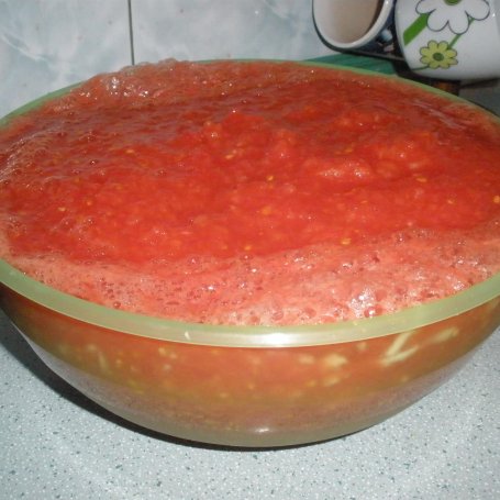 Krok 2 - Sos pomidorowy z cukinią foto