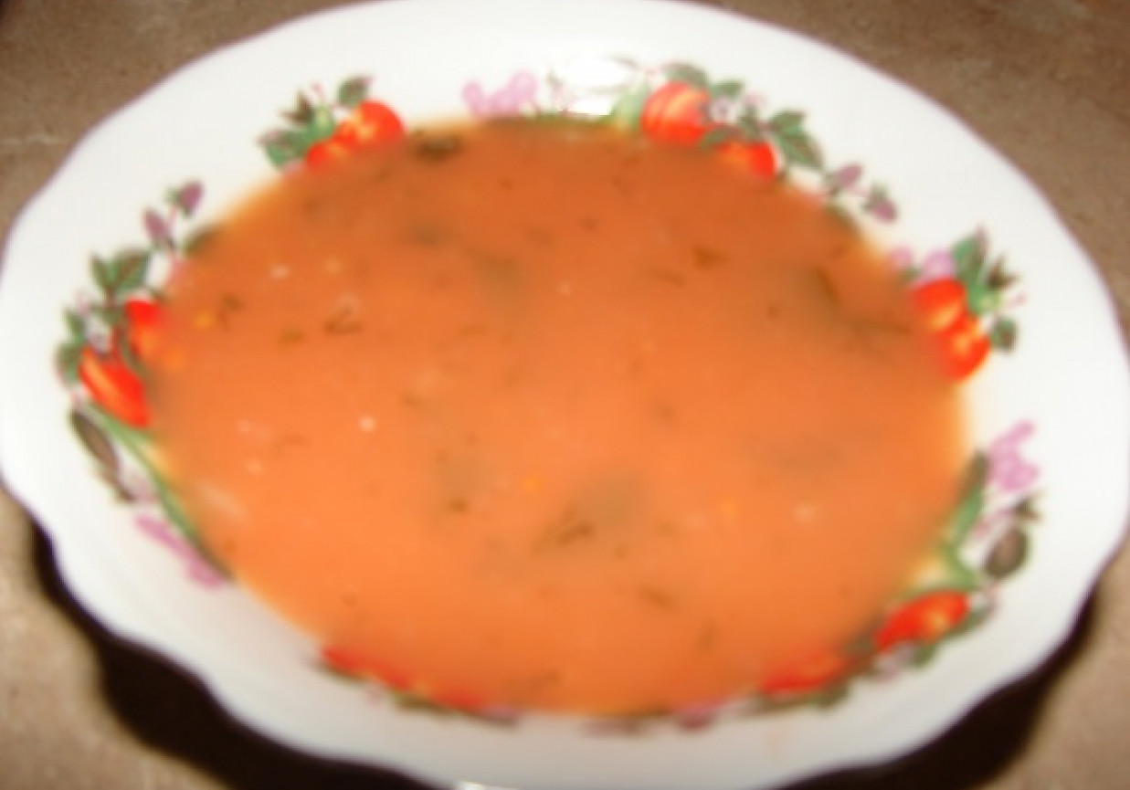 Sos pomidorowy z kolendrą foto