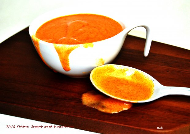Fotografia przedstawiająca Sos pomidorowy z przepisu Mamy