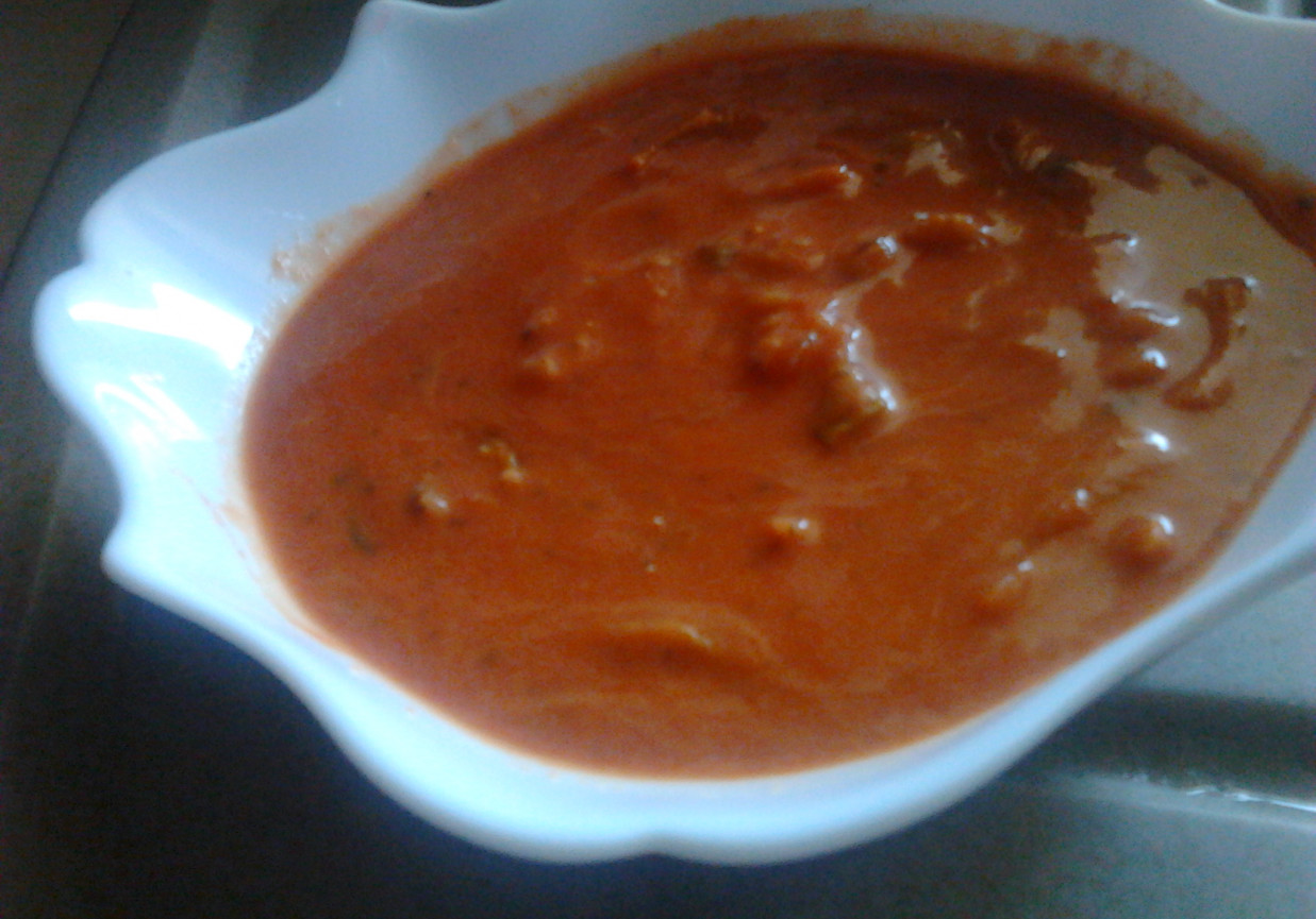 Sos pomidorowy z sałatą lodową od Agatki foto