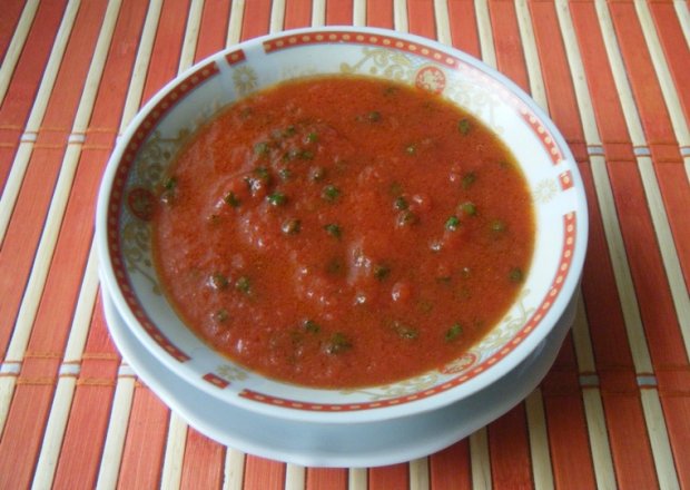 Fotografia przedstawiająca Sos pomidorowy z warzywami