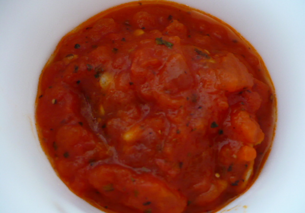 sos pomidorowy z winną nutą foto