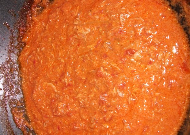 Fotografia przedstawiająca sos pomidorowy