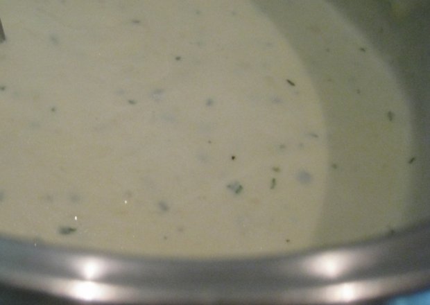 Fotografia przedstawiająca sos serowy