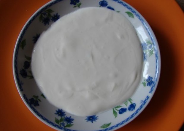 Fotografia przedstawiająca sos śmietanowy
