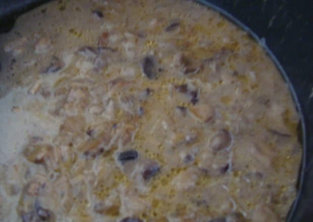 Fotografia przedstawiająca sos z borowików