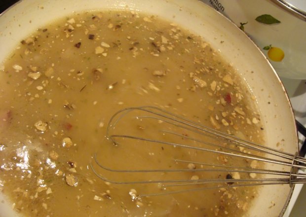 Fotografia przedstawiająca Sos z suszonych grzybów