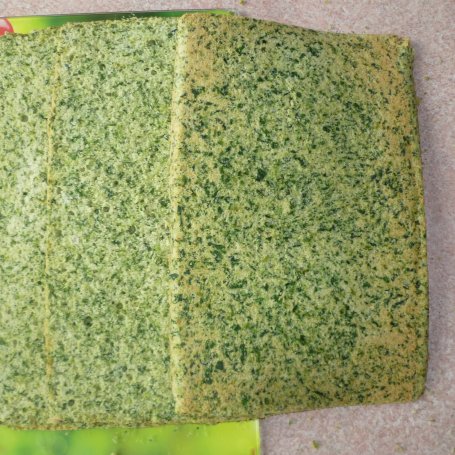 Krok 7 - Spacer po runie leśnym, czyli ciasto leśny mech foto