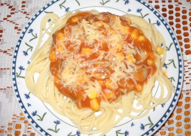 Fotografia przedstawiająca spagethi