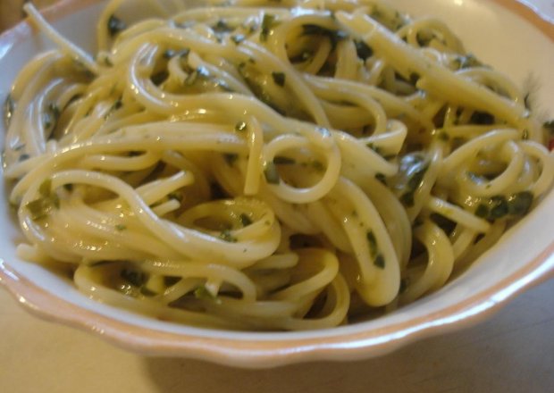 Fotografia przedstawiająca Spagetti ze szpinakiem