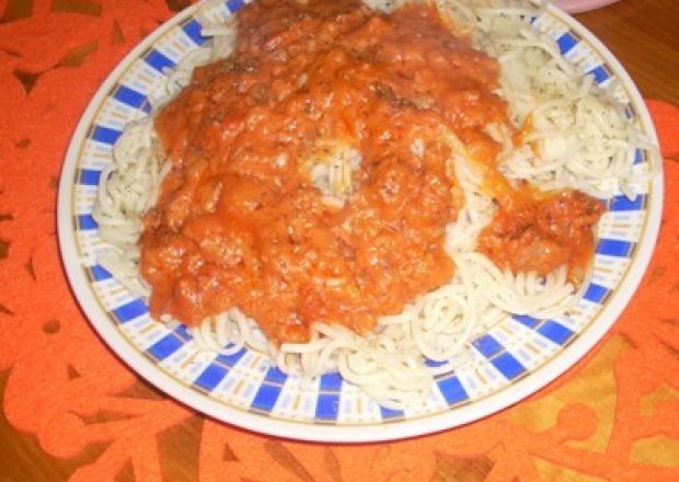Fotografia przedstawiająca spagetti
