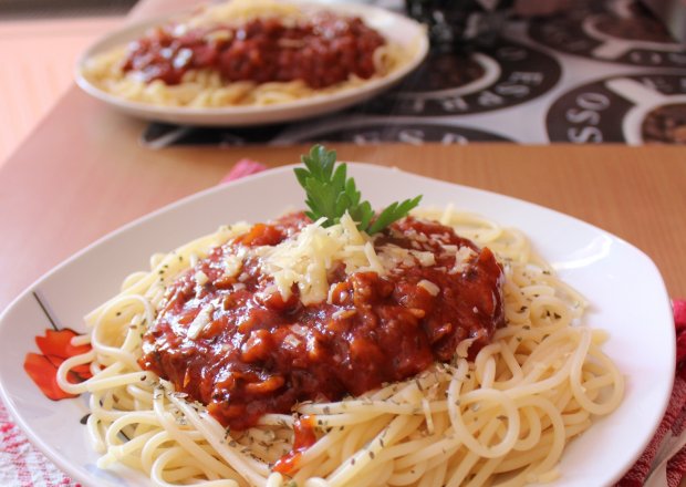 Fotografia przedstawiająca Spaghetii bolognese