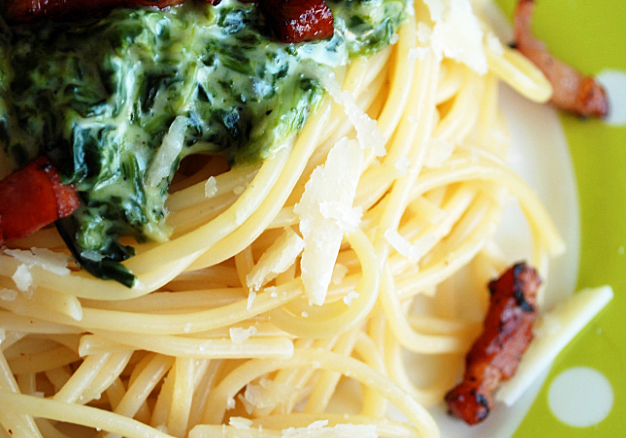 Spaghetii ze szpinakiem i gorgonzolą foto