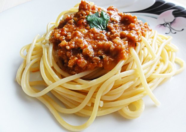 Fotografia przedstawiająca Spaghetti a'la bolognese