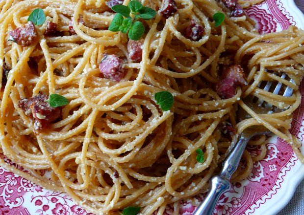 Fotografia przedstawiająca Spaghetti a'la carbonara