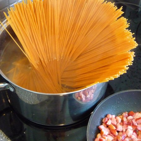 Krok 3 - Spaghetti a'la carbonara foto