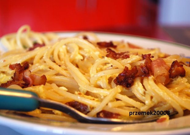 Fotografia przedstawiająca Spaghetti ala wędzonym boczkiem