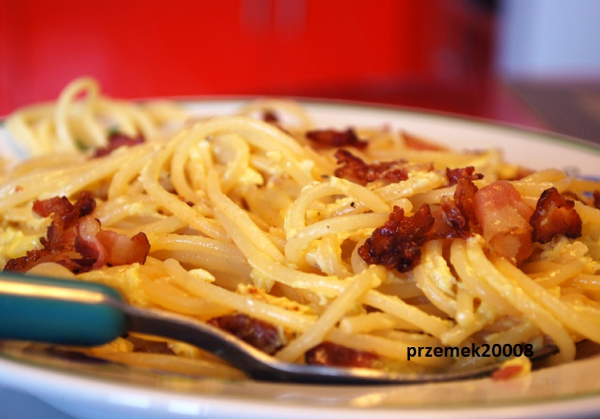 Spaghetti ala wędzonym boczkiem foto