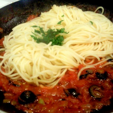 Krok 3 - Spaghetti alla putanesca/moja wersja/ foto
