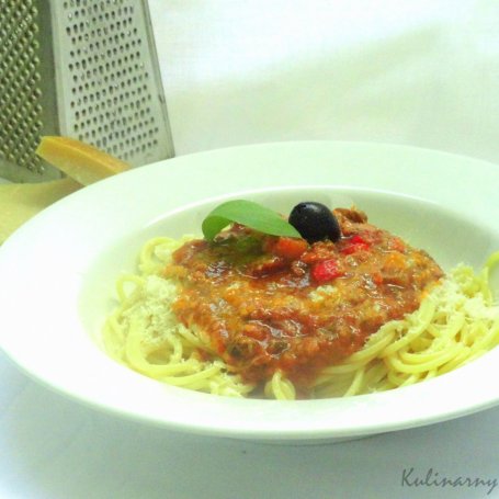 Krok 4 - Spaghetti bolognese - makaron na szybko foto