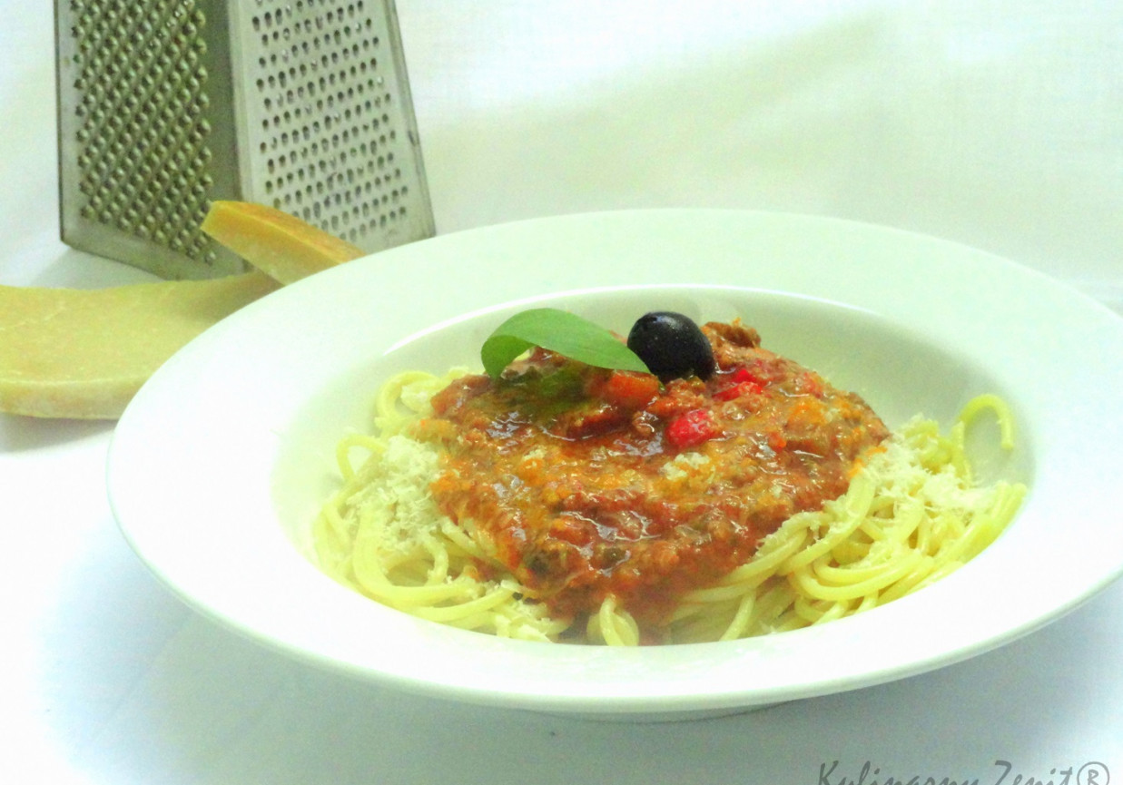 Spaghetti bolognese - makaron na szybko foto