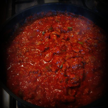 Krok 1 - Spaghetti  bolognese z oliwkami i mozarellą foto
