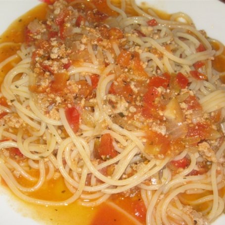 Krok 3 - Spaghetti bolognese ze świeżych pomidorów foto