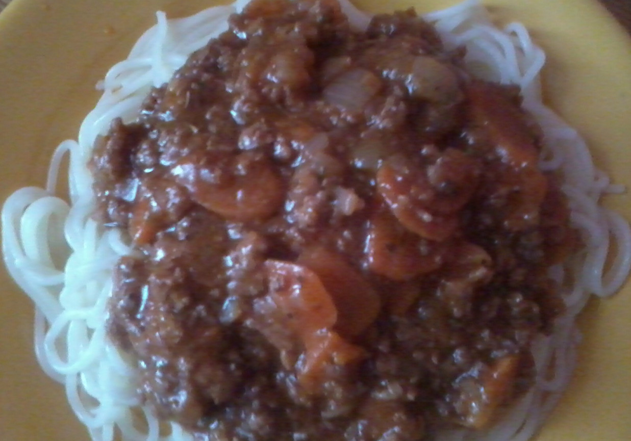 spaghetti bolońskie  z marchewką foto