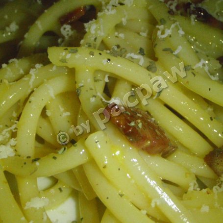 Krok 5 - Spaghetti carbonara z grillowanym boczkiem foto